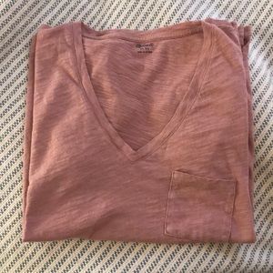 Madewell Whisper Cotton V-Neck Pocket Tee in Mauve